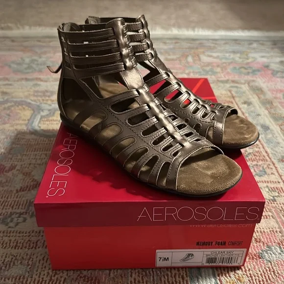 Aerosoles Size 7.5 Memory Foam Bronze Gladiator Sandals! - Picture 8 of 8